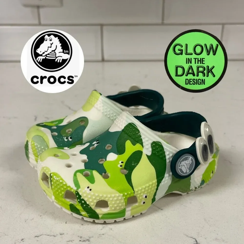 KIDS' CROCS TODDLER CLASSIC GLOW SLIME MONSTER CLOG Size 5 C